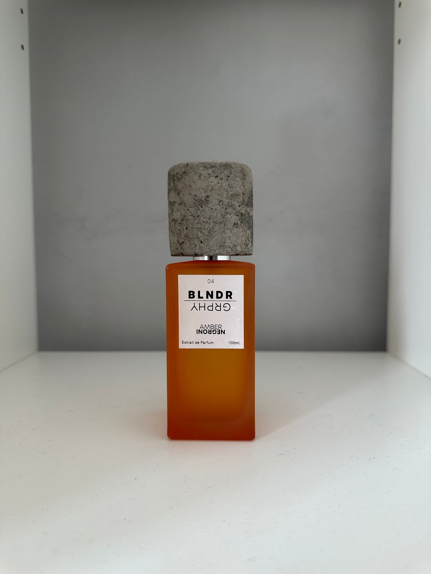 BLNDRGRPHY - Amber Negroni - Sample