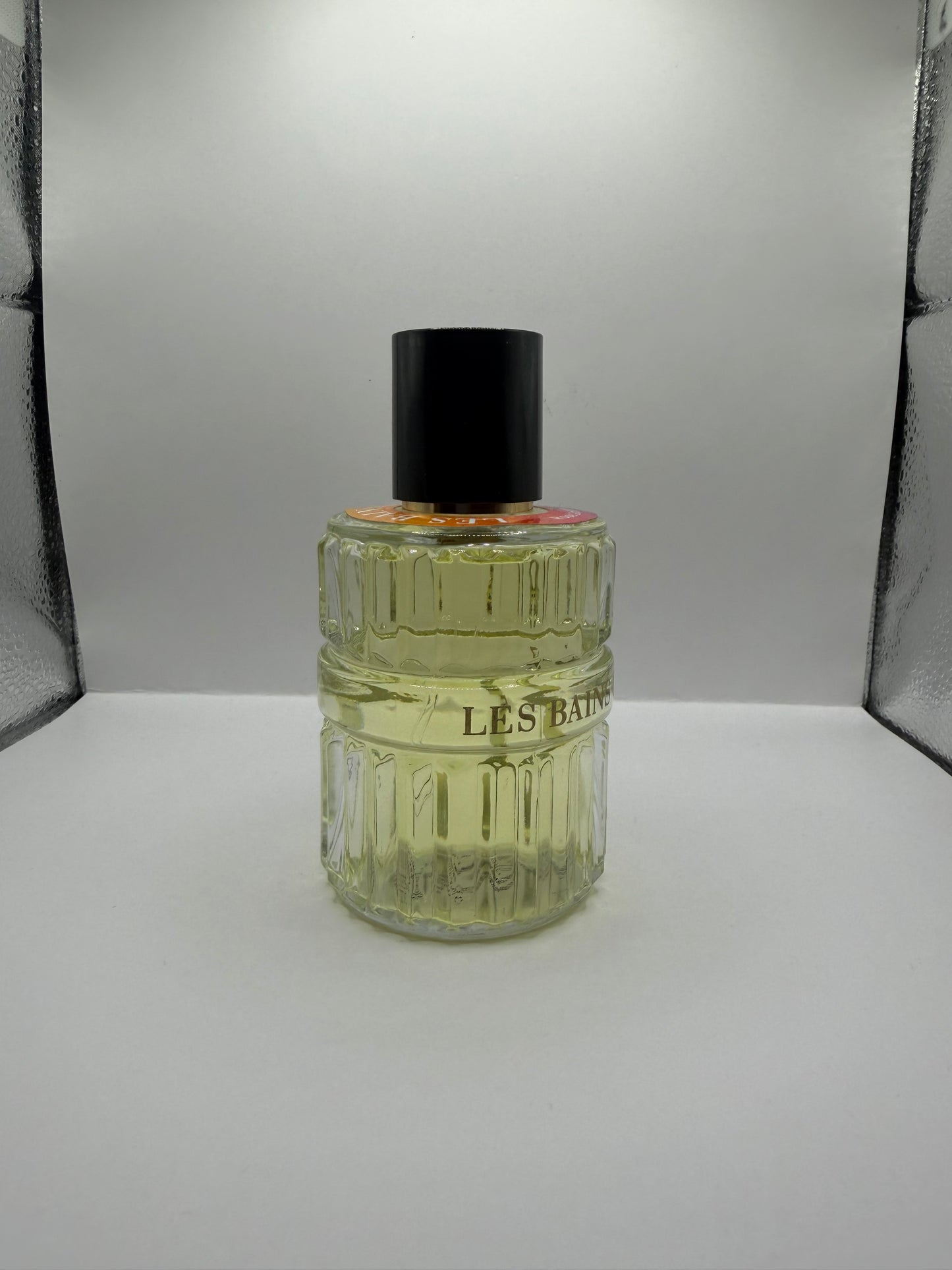 Les Bains Guerbois - Rose Graffiti - Sample