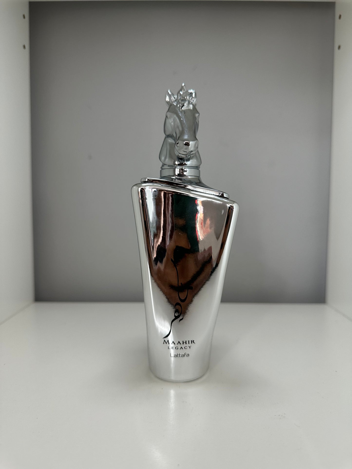 Lattafa - Maahir Legacy - Sample