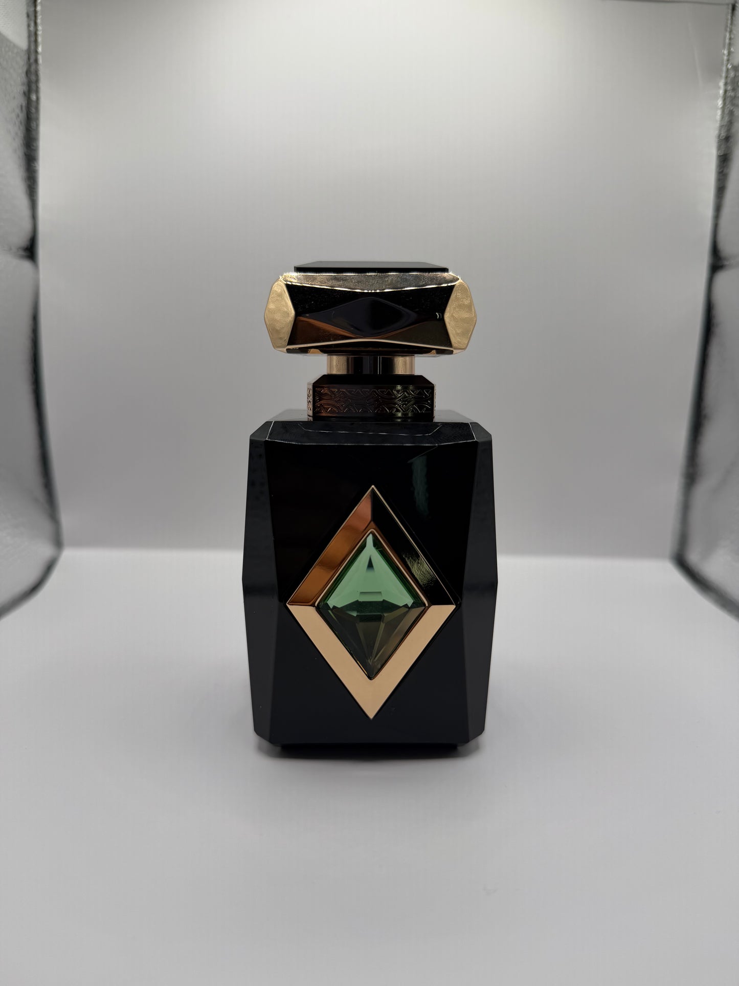 French Avenue - Iris Patchouli - Sample