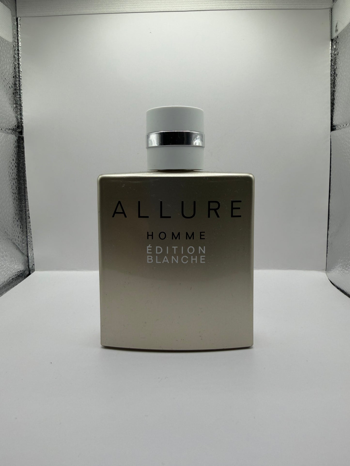 Allure Blanche Edition - Sample