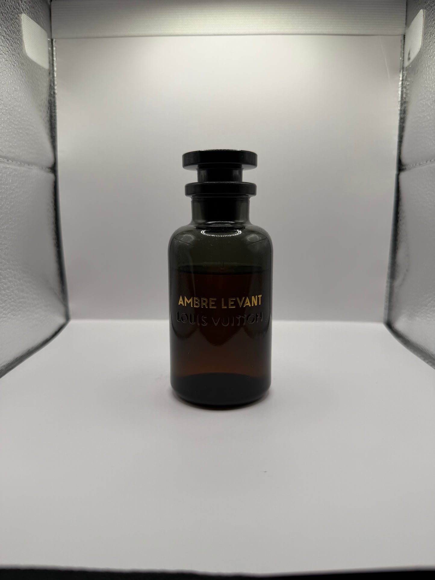 Ambre Levant - Sample