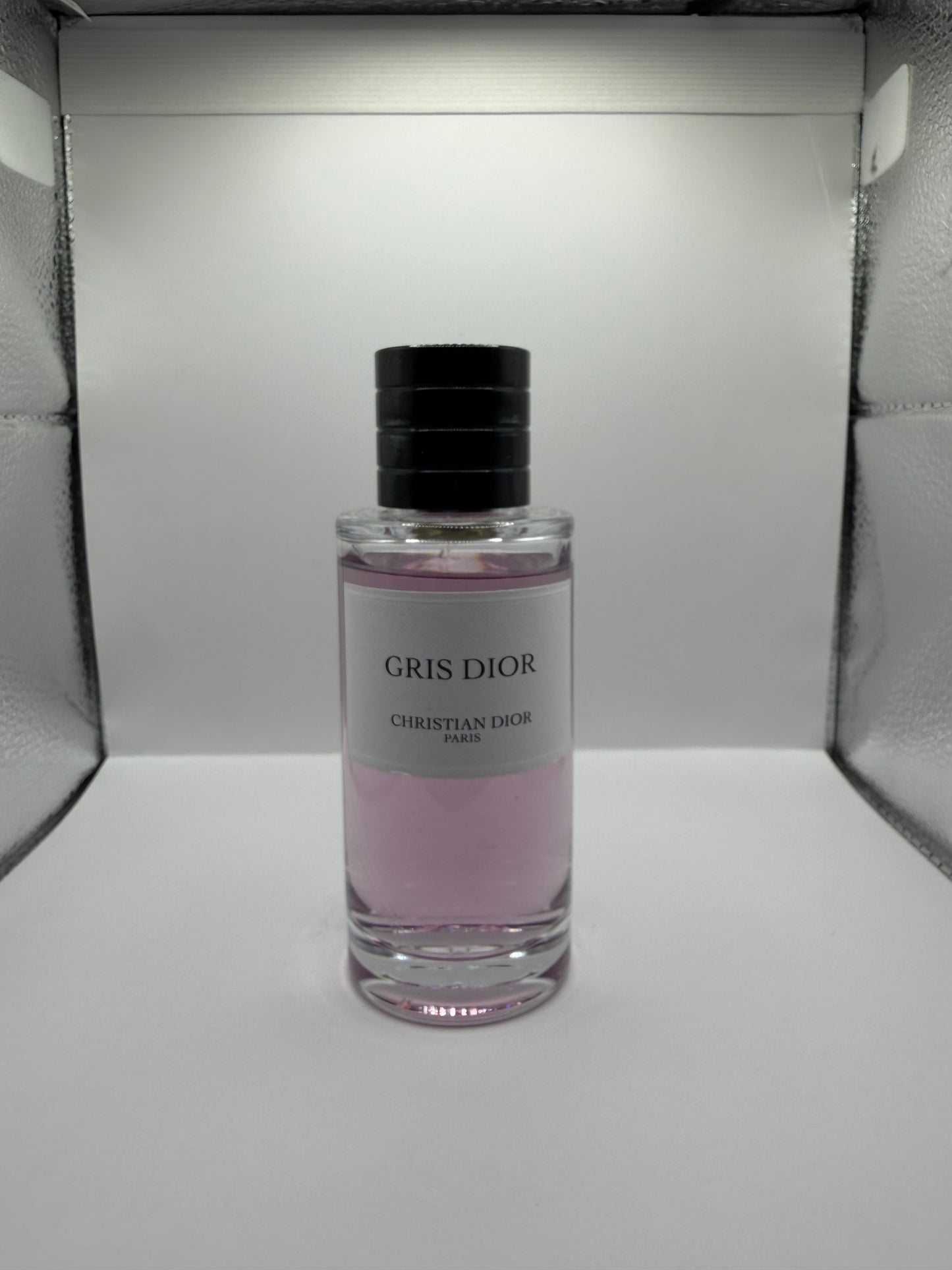 Gris - Sample